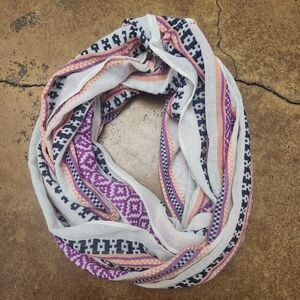 Women's  Pink And Purple Infinity Scarf Geometric Design Boho Chic Lightweight